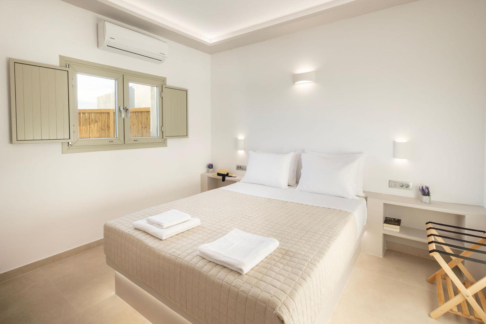 Windmillside Luxury Villas Emporio  Eksteriør billede