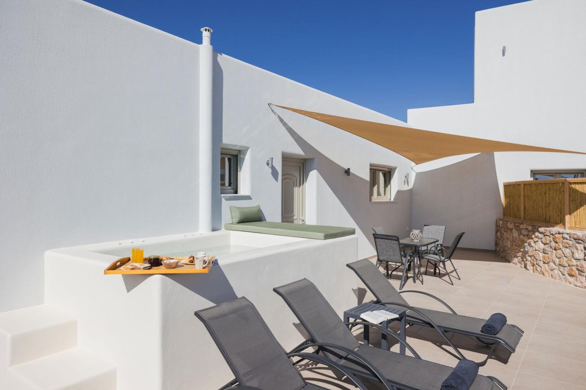 Windmillside Luxury Villas Emporio  Eksteriør billede