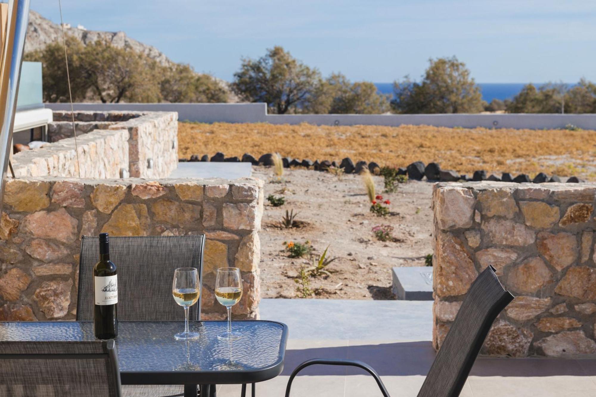 Windmillside Luxury Villas Emporio  Eksteriør billede